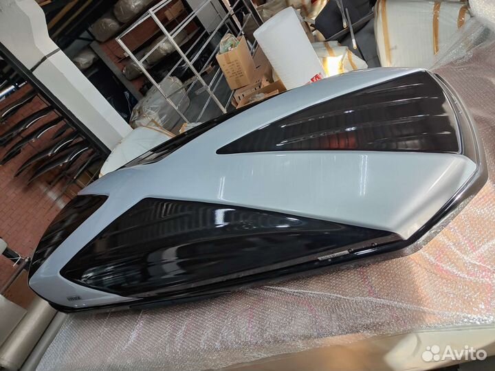 Автобокс на крышу Voyage 216 см 500л черный с X