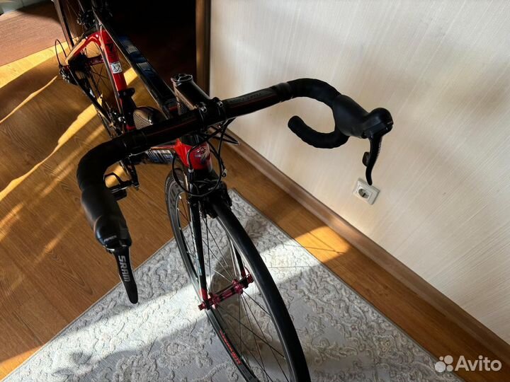 Шоссейный велосипед, карбон twitter