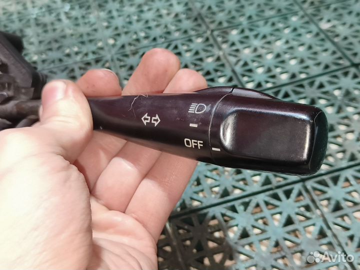 Переключатель подрулевой Tоyota Corona 170 седан