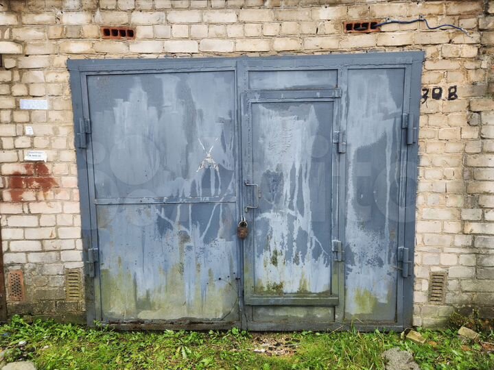 Гараж, > 30 м²