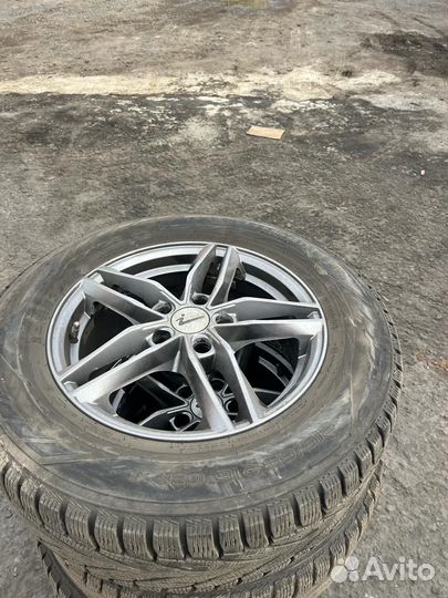 Nokian Tyres Hakkapeliitta R2 SUV 215/65 R16