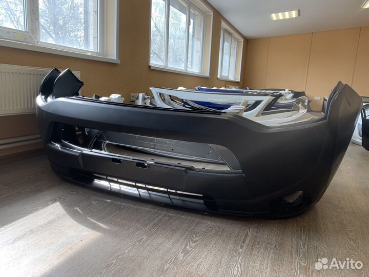 Бампер передний Mitsubishi Outlander 2013-2015