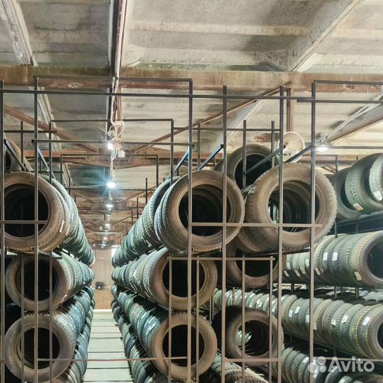 Dunlop SP Winter Ice 01 225/65 R17 102T