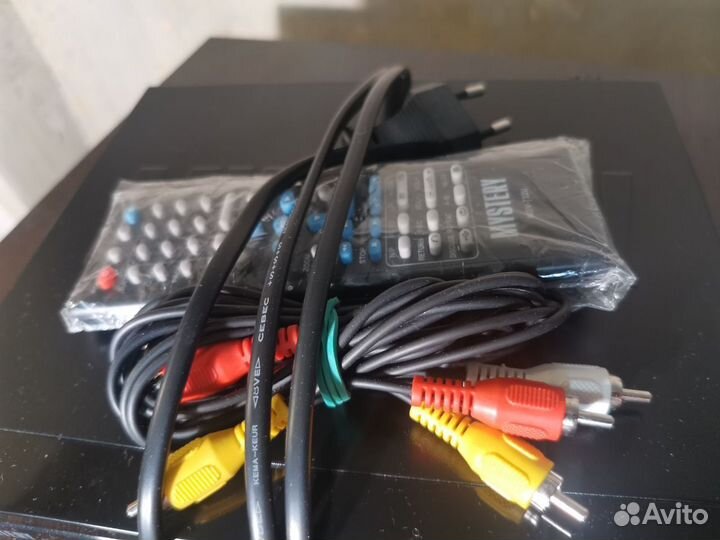 DVD-плеер Mystery MDV 732 u