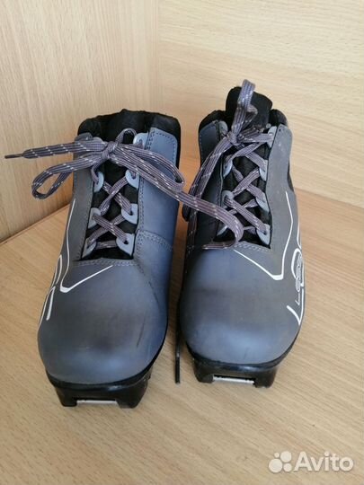 Лыжные ботинки 37 размер