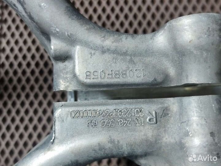 Кулак поворотный правый Опель 13248556