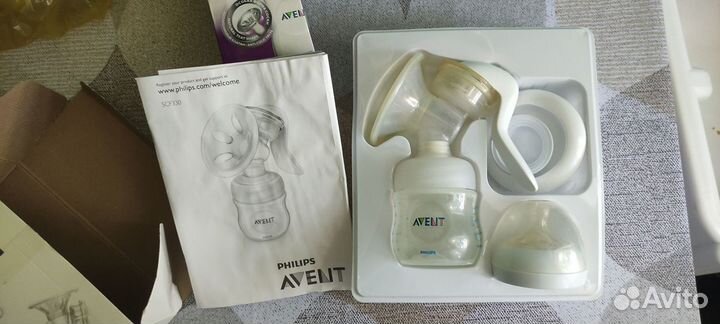 Молокоотсос Philips Avent ручной + Бутылочка Avent