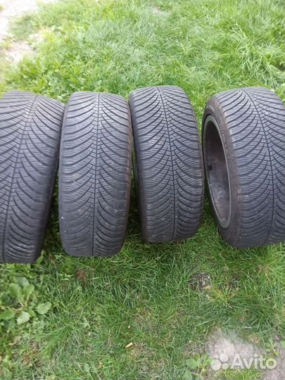 Goodyear Vector 4Seasons Gen-2 225/45 R17 94V