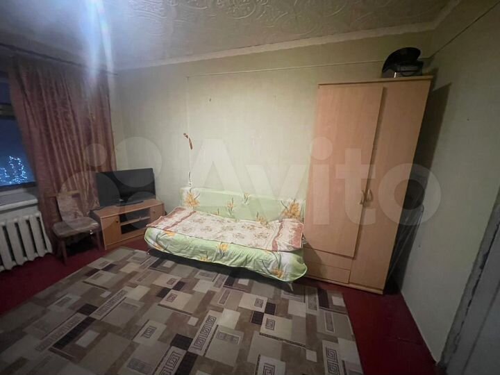 Комната 14 м² в 1-к., 4/4 эт.