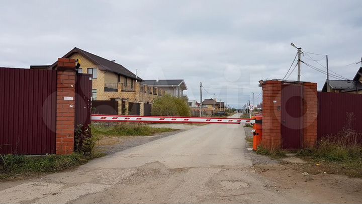 Коттедж 285 м² на участке 12 сот.