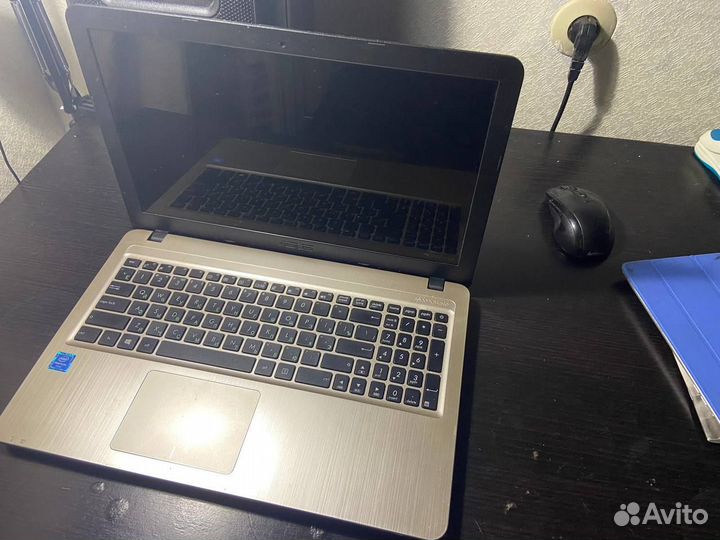 Ноутбук asus x540s