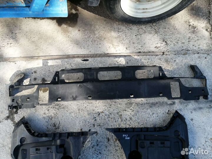 Кронштейн бампера заднего BMW 7er F01 F02 08-15