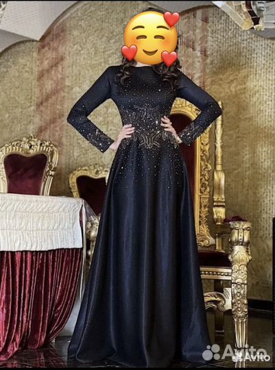 Вечернее платье