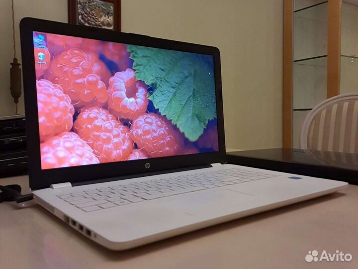 HP 15BS518UR Состояние хорошее Гарантия