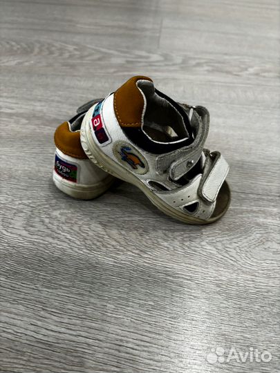 Сандали котофей 24