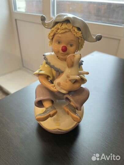 Керамическая музыкальная фигурка 