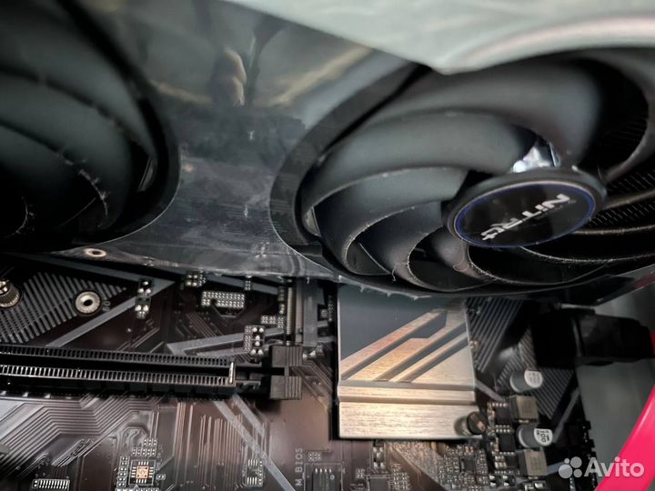 Sapphire AMD Radeon RX 6600 XT nitro+ gaming OC