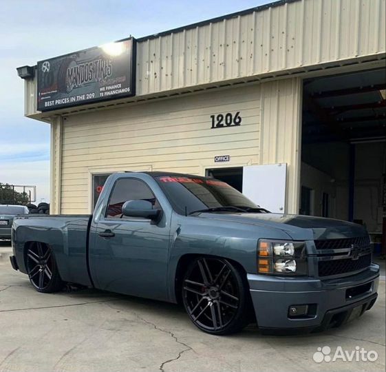 Диски Status оригинал R24 для Escalade / Tahoe