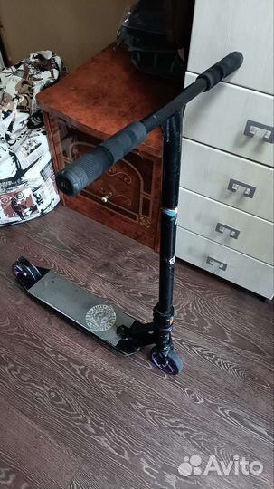 Трюковой самокат Tech Team Hobo