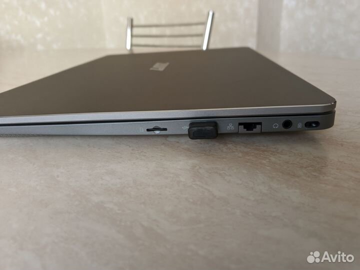 Ноутбук UIG Ryzen 7840HS