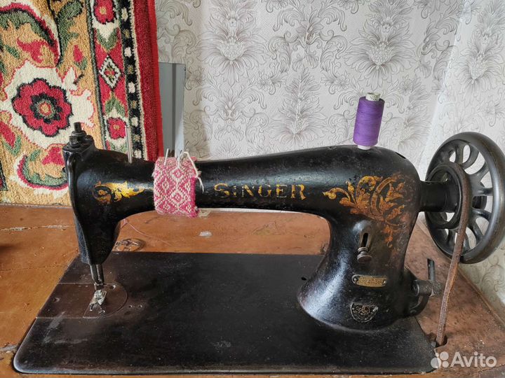 Швейная машинка Зингер