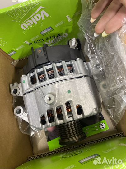 Генератор 443022 Valeo