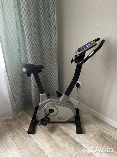 Велотренажер вертикальный Family FB 30