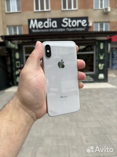 iPhone X, 64 ГБ
