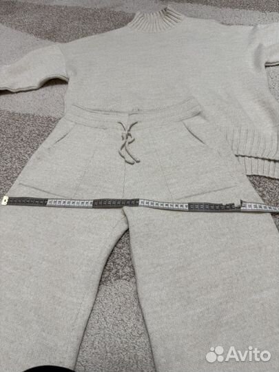 Шерстяной костюм женский 44