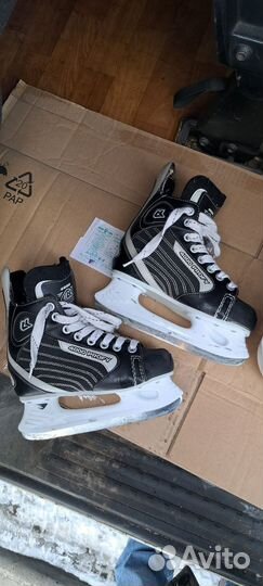 Коньки хоккейные 34 размер