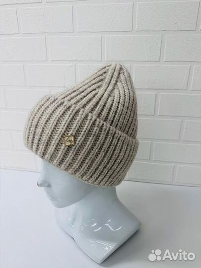 Шапка женская вязаная