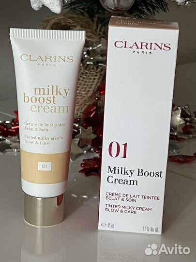 Clarins milky boost 03. Clarins milky boost 03. Clarins тональный крем milky boost. Clarins milky boost 02. Clarins milky boost cream свотчи.