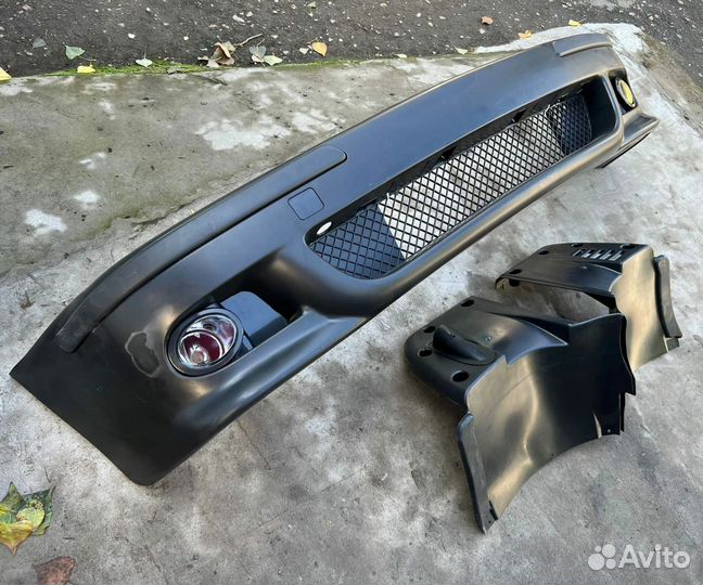 Бампер передний BMW 5е39 M