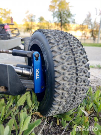 Remo hobby 9emu/traxxas slash