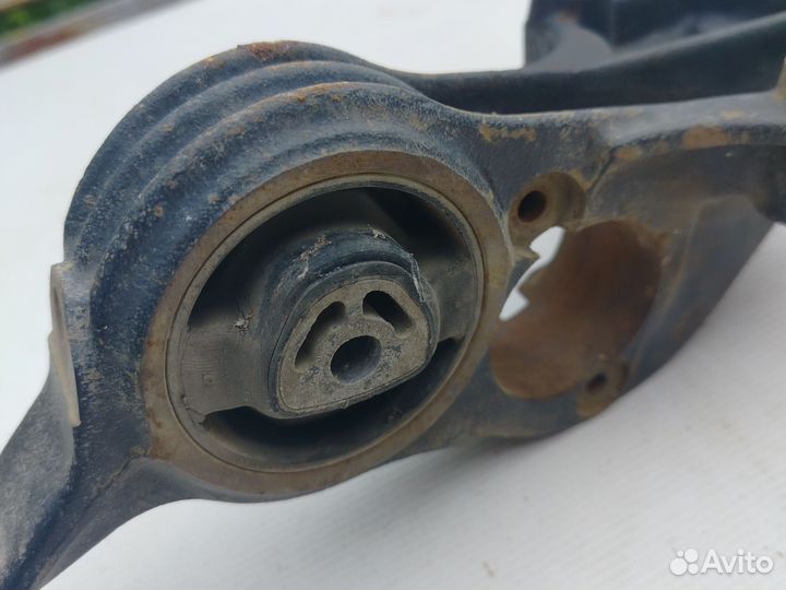 Опора двигателя нижняя peugeot citroen