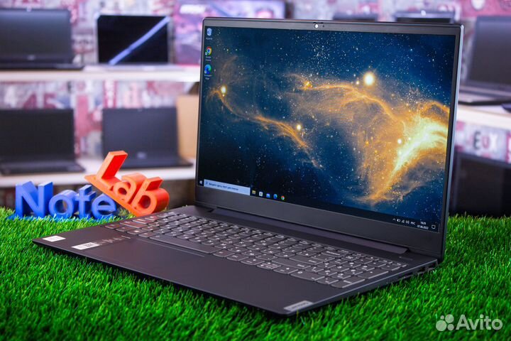 Ноутбук Lenovo на Core i3 для работы в Интернете