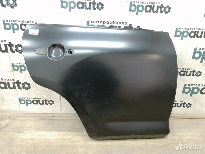 Дверь задняя правая 67113-42070 Toyota Rav4