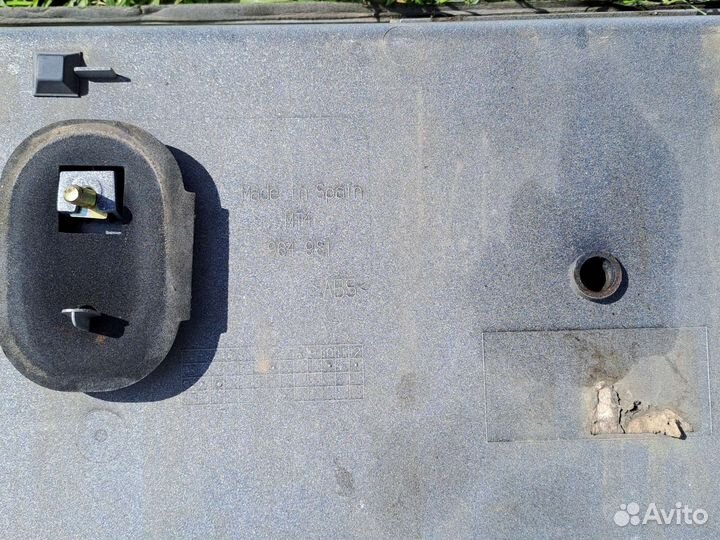 Бленда заднего номера. Фольксваген шаран 2 рейстал