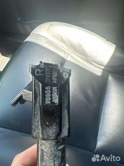 Форсунка омывателя фар на lx570 оригинал