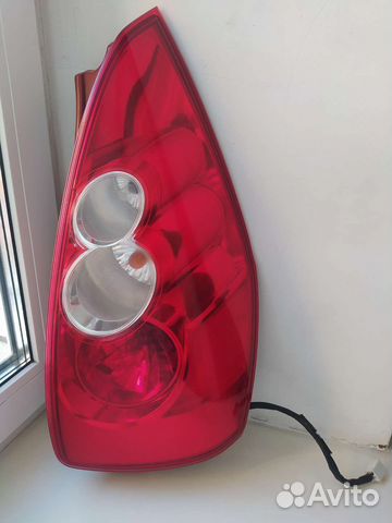 Фанарь задний правый mazda 5 (CR)