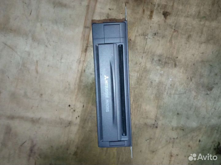 Mitsubishi Pajero 3 кардридер навигации