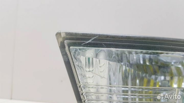 Фара противотуманная левая Toyota Crown S170 1999