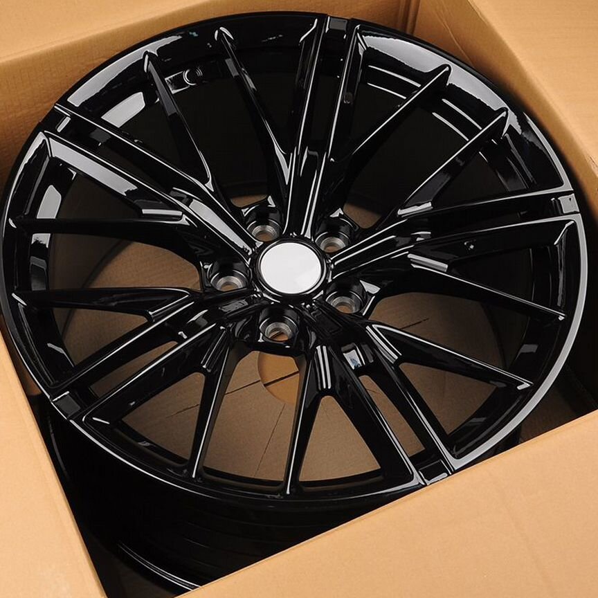 Диски на Chevrolet camaro KoKo Kuture 0362 11x20/5x120 D66.9 ET43 Gloss Black литой