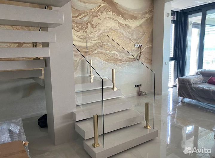 Стеклянное ограждения для лестниц на заказ