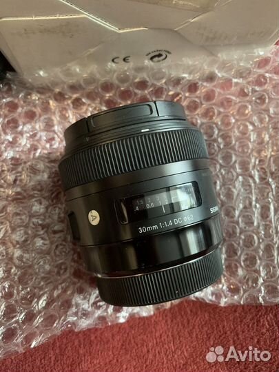 Зеркальный фотоаппарат canon 600d