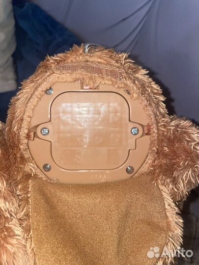 Смешливая обезьянка hasbro