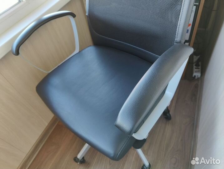 Офисное кресло IKEA Markus