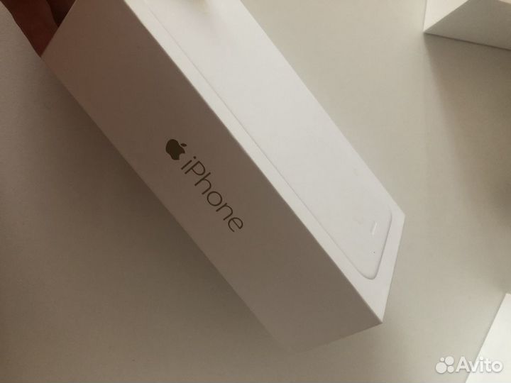 Коробка от iPhone 6