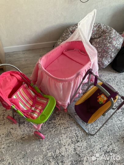 Кроватка, коляска, качеля для кукол