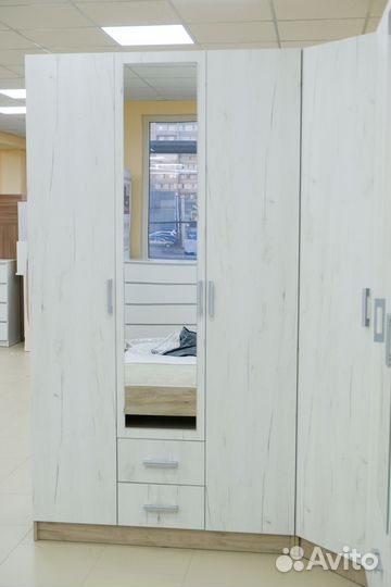 Шкаф Трио в наличии